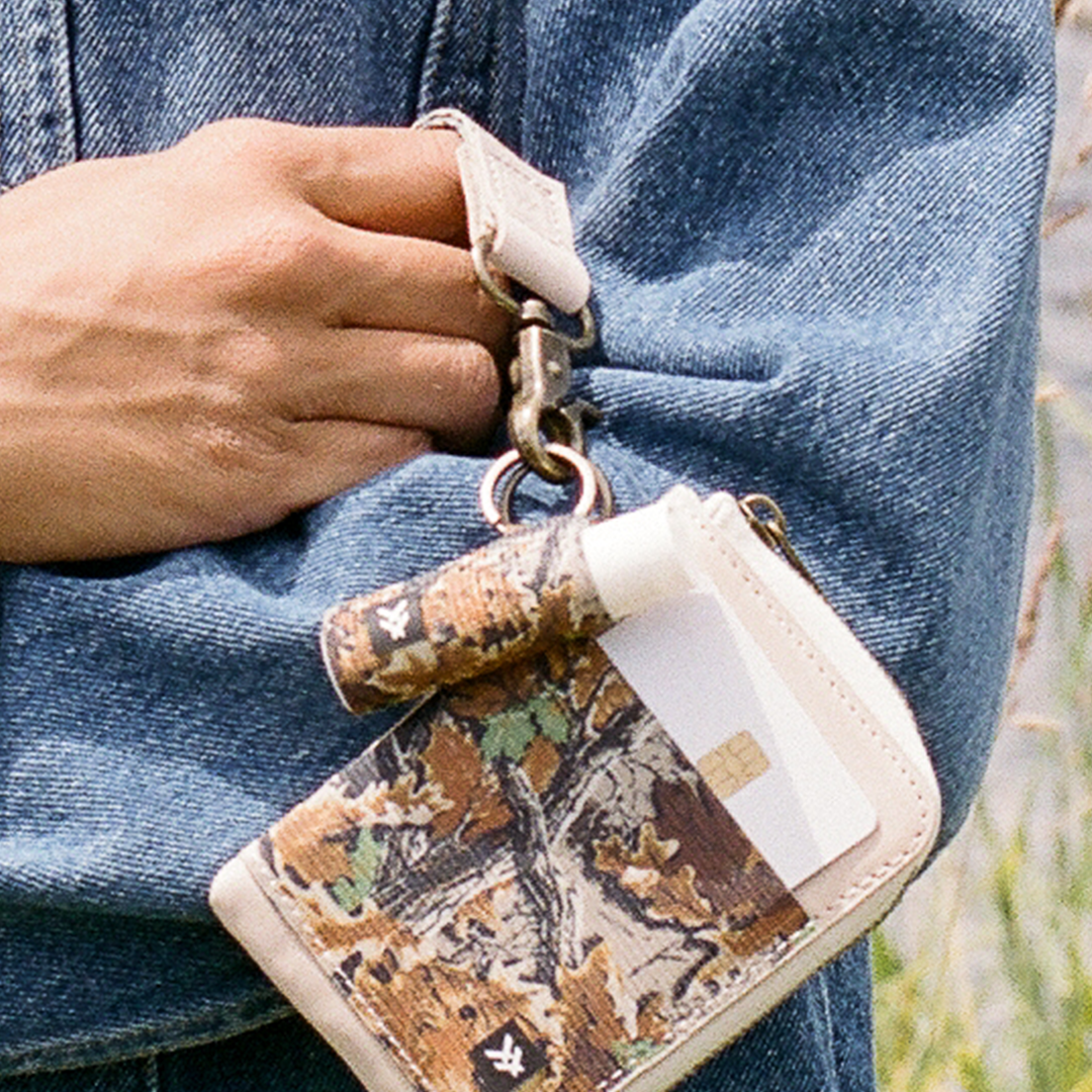 Realtree Advantage - Chapstick Holder Keychain - Image 3