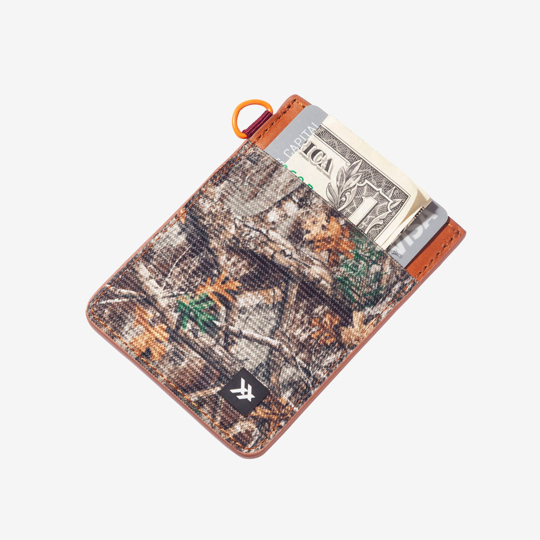 Realtree Edge - Vertical Leather Wallet - Image 3