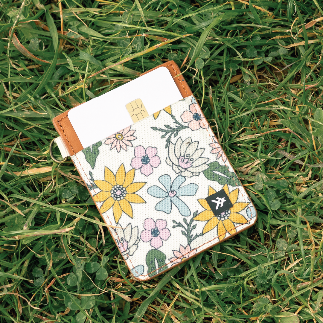 Mountain Flowers - Vertical Leather Wallet - Image 5