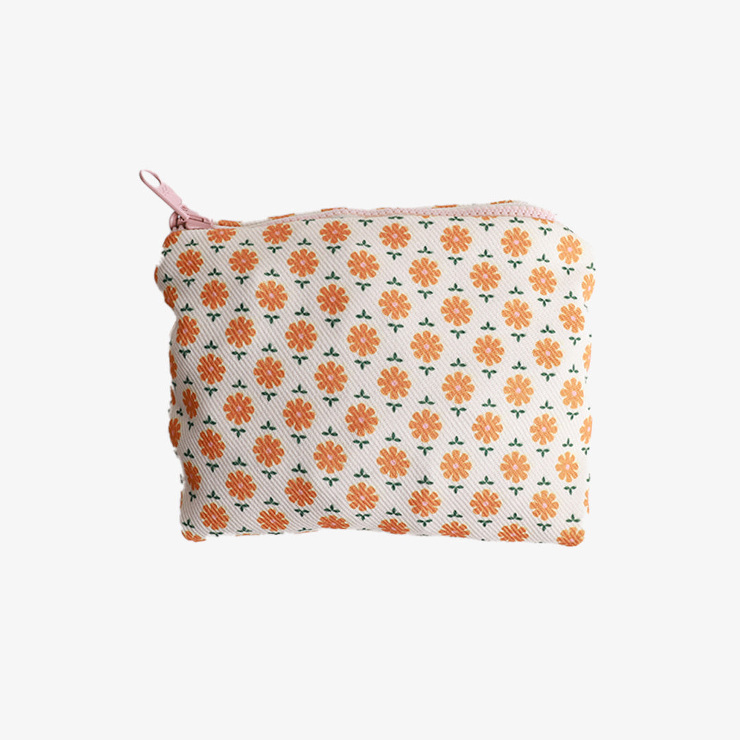 Daisy - Small Slouchy Shoulder Bag - Image 3