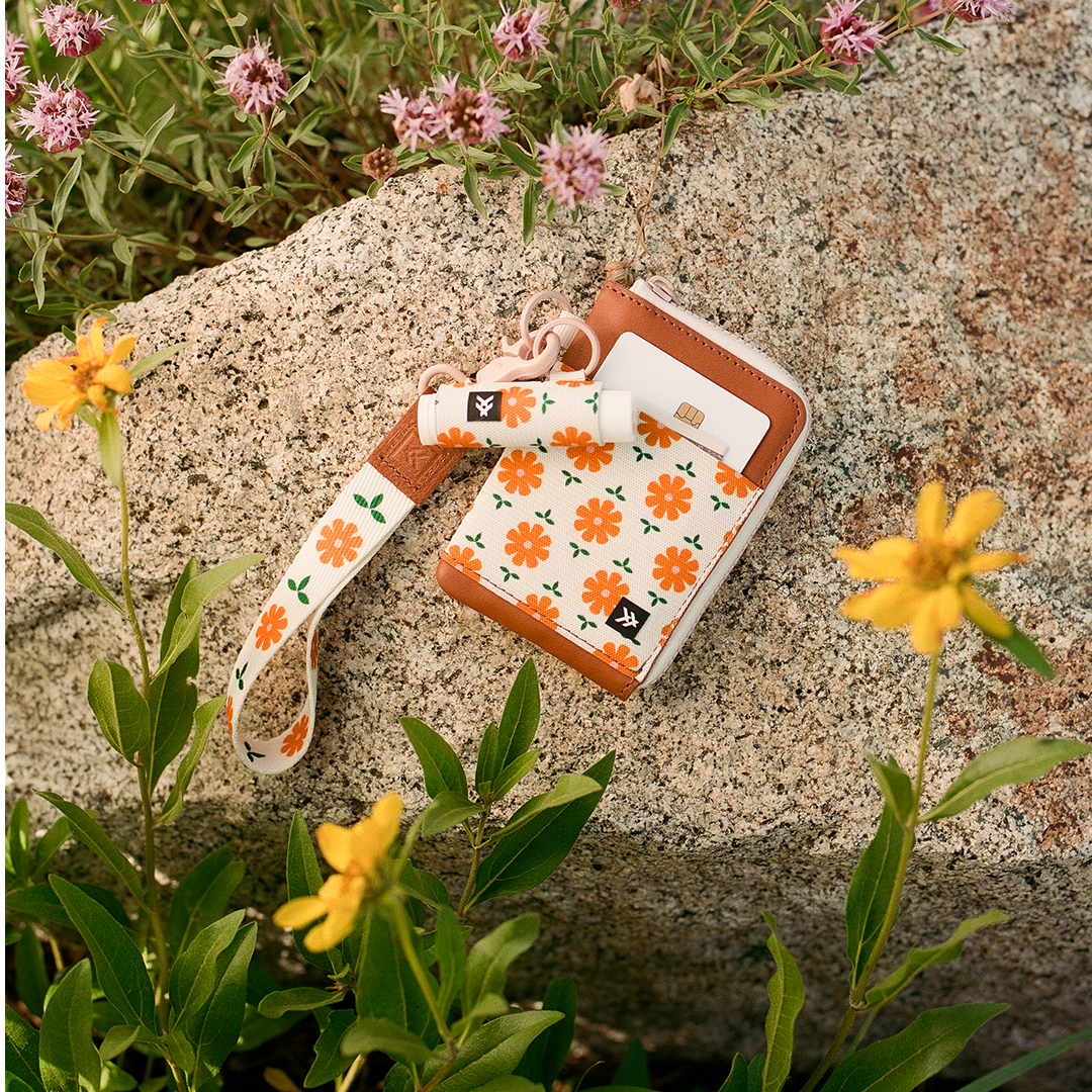 Daisy - Leather Zip Wallet - Image 5
