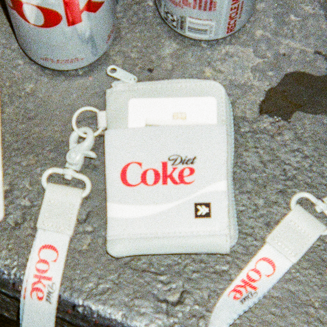 Diet Coke Logo - Leather Zip Wallet - Image 5