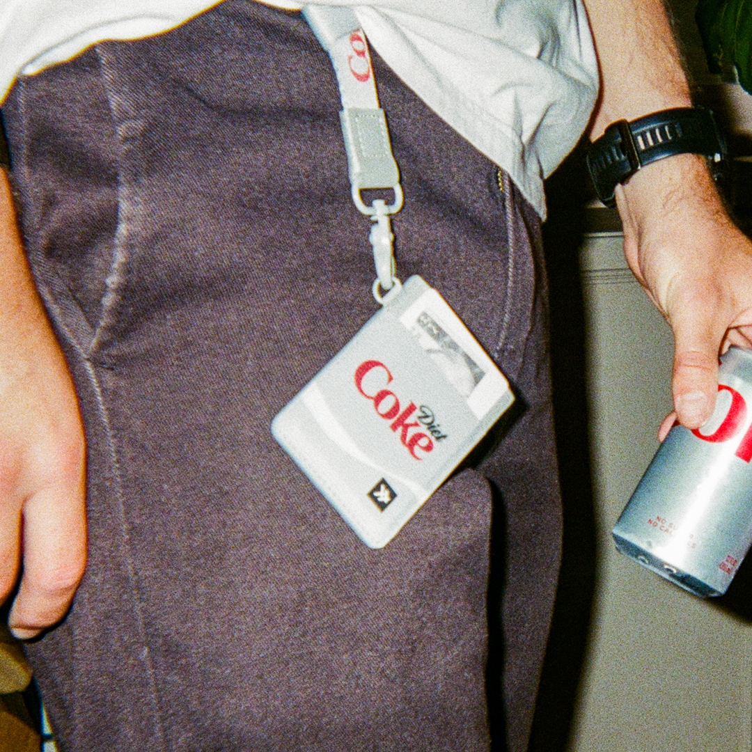 Diet Coke Logo - Vertical Leather Wallet - Image 4