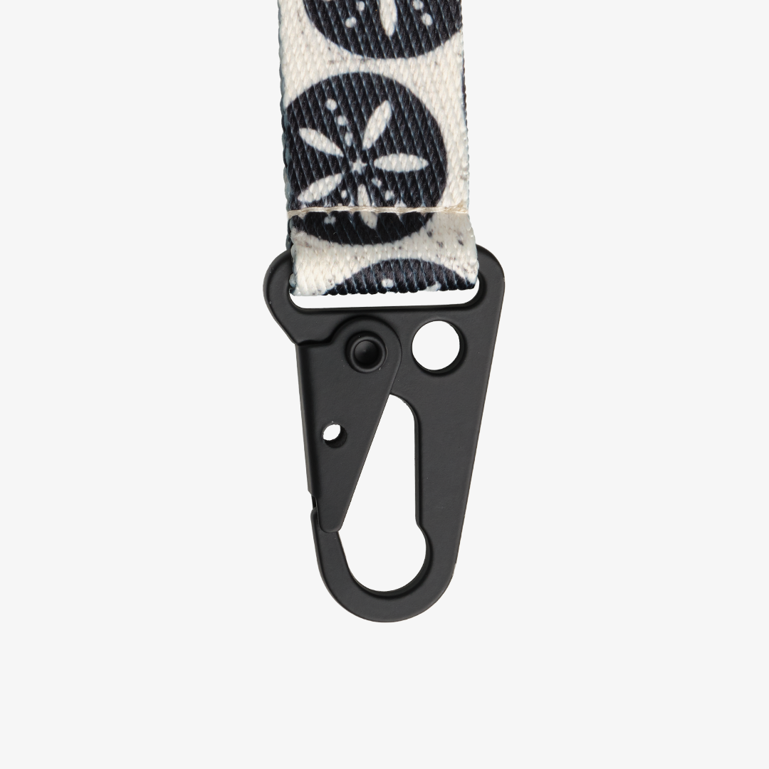 Sand Dollar Black - Keychain Clip - Image 2